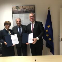 Left to right: Europol Director Catherine de Bolle, European Commissioner for Migration, Home Affairs and Citizenship Dimitris Avramopoulos, EMCDDA Director Alexis&amp;nbsp;Goosdeel